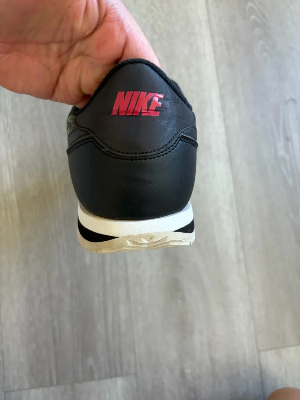 Rare Nike Cortez Basic Floral Pack Men Size 13; no orginal box